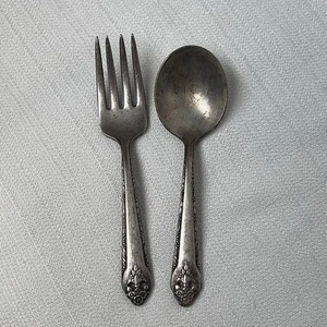 Holmes & Edwards IS Deep Silver 4” juego de tenedor y cuchara para bebé encantadora dama - Imagen 1 de 7
