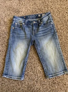 EUC Miss Me Youth Girls Bermuda Size 14 - JK1247M2 - Picture 1 of 4