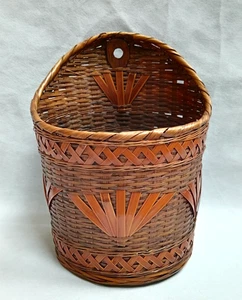 Vintage Wicker Wall Hanging Basket - Picture 1 of 7
