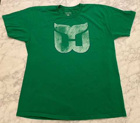 Hartford Whalers Old Time Hockey T-Shirt Logo NHL Large Carolina Hurricanes Cover