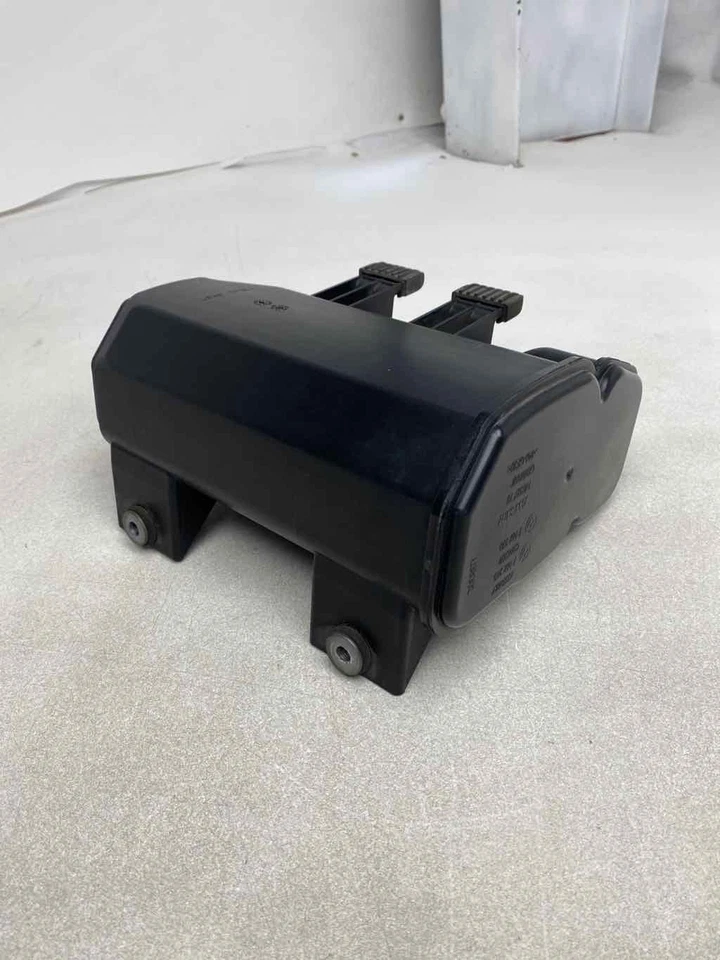 Bmw 4.8l Fuel Evaporator Canister 7162365 OE Fits BMW 650I 2006-2010 - Image 1 of 4