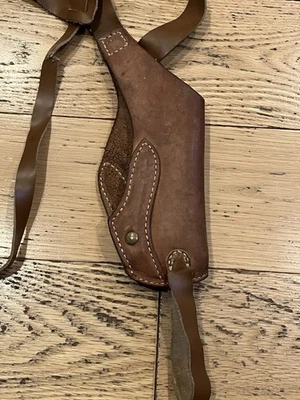 Hunter 3330 52M Leather Shoulder Holster Strap Needs Repair See Pictures  - Image 1 of 4