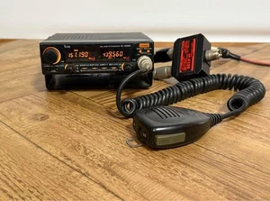 Icom Ic-2330 Dual Band Mobile Transceiver With Cf-4130 Vhf/Uhf Ham Radio Base - Zdjęcie 1 z 10