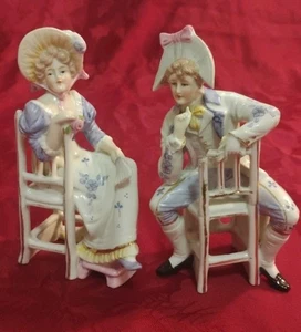 Antike viktorianische Graefenthal deutsche Porzellan Figuren sitzender Mann & Dame - Bild 1 von 13