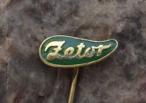 Tractor agrícola Zetor en todo el mundo agricultura cultivo guión logotipo pin insignia - Imagen 1 de 7