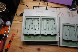 Leica Survey GKL221 TS12 TS15 CS15 Akku Ladegerät 100-220V 18-24V - Bild 1 von 4