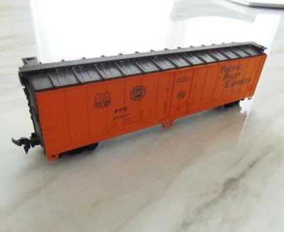 HO Lima Southern Union Pacific Fruit Express Reefer PFE 300207 - Image 1 of 3