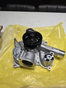 2014 Dodge Durango RT Water Pump Mopar  - Picture 1 of 4