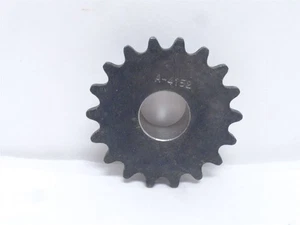 245696 Nuevo-Sin caja; Piñón Formax A-4152 # 25; 18 dientes; 1/2" ID; Sin llave - Imagen 1 de 4
