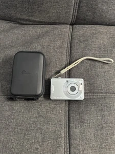 Sony Cyber-shot DSC-W55 7.2MP Digitalkamera - Silber funktionstüchtig ohne Ladegerät - Bild 1 von 17