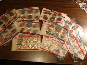 Nachlassverkauf Lot ~ USA Stempelglanz ~ 10 Sets! - Bild 1 von 11