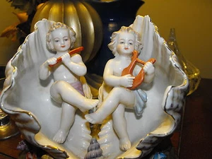 Antique Victorian Porcelain Cherubs Shell Figure Hand Painted - Picture 1 of 10