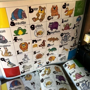 Vintage 1984 Laminated Classroom Alphabet Zoo By Debbie & Allen Avery - 6 Pcs - Picture 1 of 19