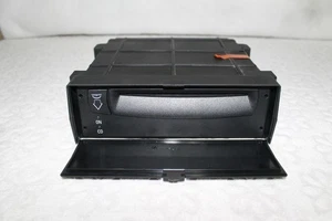 Unità Navigazione Lettore CD-DVD-GPS Alfa Romeo 166 60656079 - Foto 1 di 3