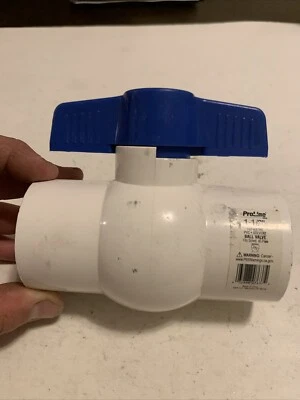 Pro Line Full Port Slip Ball Valve 1/4 Turn Lever PVC 1-1/2" 107-637HC - Image 1 of 4