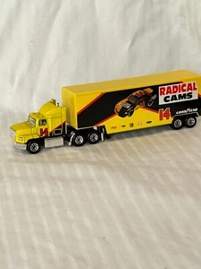 Matchbox Convoy Radical Cams Ford Diecast Semi Truck - Picture 1 of 12