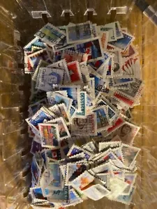500 fine used Canadian small postage stamps, best deal, free shipping in CAN&US! - Bild 1 von 1
