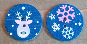 2 Holiday Sewing Buttons Crafting Round 2 Hole Flat Wood 1" - Picture 1 of 2