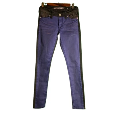 Pantalones de mezclilla ajustados Affliction Raquel para mujer 28 púrpura y negro adorno premium Foto 1 de 4