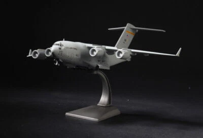 WLTK USAF C-17 Globemaster III Military Transport Aircraft 1/200 Diecast Model - Image 1 of 4