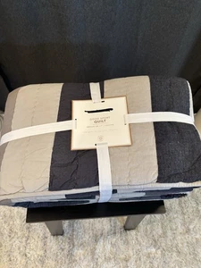 Pottery Barn Teen Good Sport Quilt, Full/Queen, NWT - Picture 1 of 5