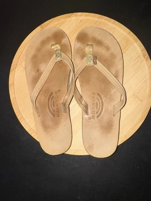 RAINBOW FLIP FLOPS TAN LEATHER-SINGLE LAYER ARCH SUPPORT- 1/2" STRAP-Lg 8.5-9.5 - Image 1 of 4