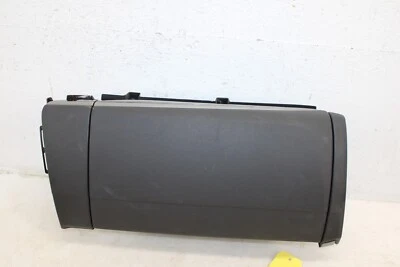 Guantera Acura RLX 2014-2020 OEM KP133 Foto 1 de 4