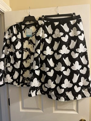 Nuevo con etiquetas Conjunto de chaqueta y falda de encaje floral negro/blanco Ming Wang talla XS Foto 1 de 4