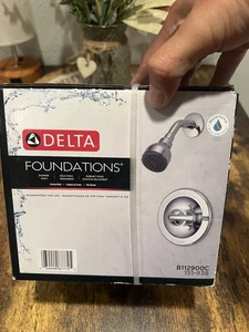 Delta Shower Faucet Chrome 1-Spray 1-Handle B112900C With Valve - Picture 1 of 10
