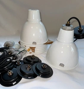 UNO 8" 1950 Benjamin Blanco Porcelana Con Cable Industrial Granero Luz Profundo De Colección - Imagen 1 de 22