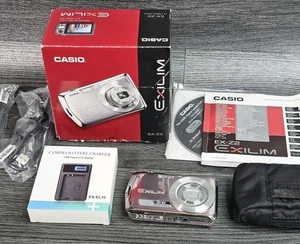 Casio Digitalkamera Exilim EX-Z2 12.1MP Chrome Pink getestet verpackt - Bild 1 von 11