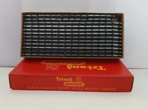 Tri-ang Electric Model Railway OO Gauge - Series 3 R190 sm straights x 12. Boxed - Picture 1 of 3