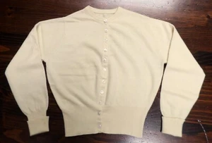 Vintage 1950's Cashmere Knit Sweater Girl Blouse Pin-Up Girl Fashions - Picture 1 of 4