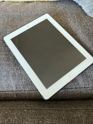 Apple iPad 4th Gen. 16GB, Wi-Fi, 9.7in - White - Image 1 of 4