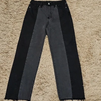 Pantalones de mezclilla Almost Famous Juniors negros y grises de dos tonos 7 Foto 1 de 4