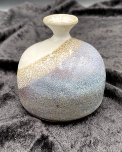 Vintage Studiokeramik Steinzeug Handwerk Knospe Vase, Tauchglasuren, 3,2" hoch, signiert - Bild 1 von 14