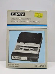 Adaptador de casete estéreo súper miniatura vintage - pulsador - para 8 reproductores de pistas - Imagen 1 de 8