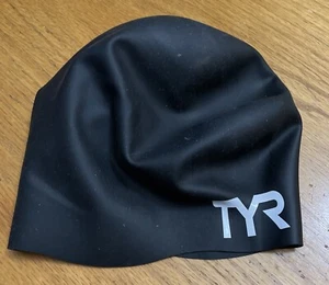 TYR Silicone Swim Cap Black Hat Adult Size - Wrinkle Free - Bild 1 von 4