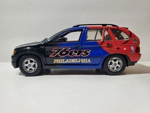 2002 Fleer NBA Philadelphia 76ers BMW X5 X5 1:24 auto pressofusa sciolta senza scatola - Foto 1 di 5