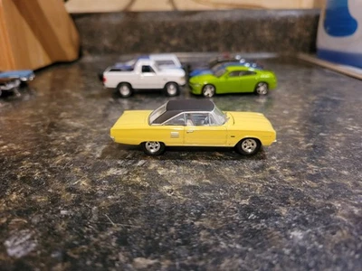 Greenlight 66 Dodge Coronet Neumático N Rueda Intercambiado Como Nuevo Nunca Exhibido Conjunto Coche  Foto 1 de 2