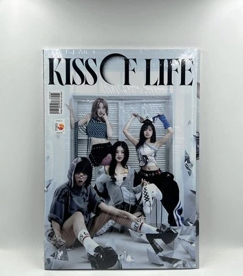 KISS OF LIFE - Lose Yourself [Magazine Ver.] - Image 1 of 4