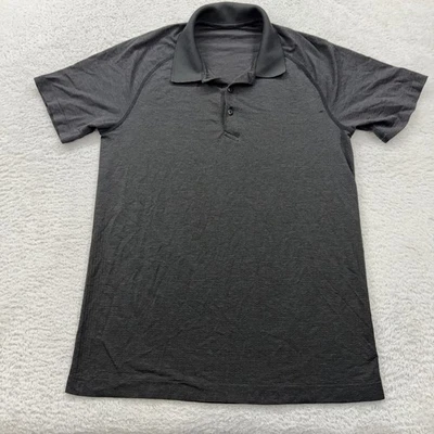 Camisa polo masculina Lululemon Metal Vent Tech cinza escuro manga curta atlética tamanho P - Imagem 1 de 4