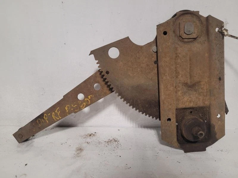 Passenger Right Front Window Regulator Manual Fits 82-96 CIERA 1527772 - Image 1 of 3