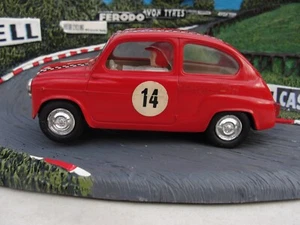 SCALEXTRIC 1960'S FIAT 600D RED #14 C99 1:32 SLOT USED UNBOXED - Bild 1 von 10