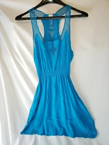 Vestido de sol Kirra para mujer S Racer espalda floral bordado azul playa bolsillo cubierto - Imagen 1 de 5