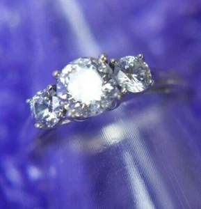 Cubic Zirconia three stone 0.925 Sterling Silver engagement estate Ring size 7.5 - Picture 1 of 10