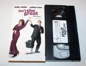 Isn't She Great (VHS 2000) Bette Midler, Nathan Lane, John Cleese - Very Good - Picture 1 of 2