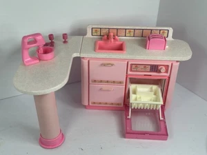 Vitg Barbie 1991 Mattel Wash & Watch rosa Küchenspüle, Geschirrspüler mit Teilen 0163 - Bild 1 von 9