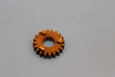 NOS Yamaha 3rd Pinion Gear 20T 1970-1971 HS1 1970 AS2 183-17131-00-00 - Image 1 of 4