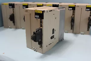 YASKAWA SERVOPACK SGDV-200A05A 3KW, 1PZ, usato, spedizione celere gratuita - Foto 1 di 6